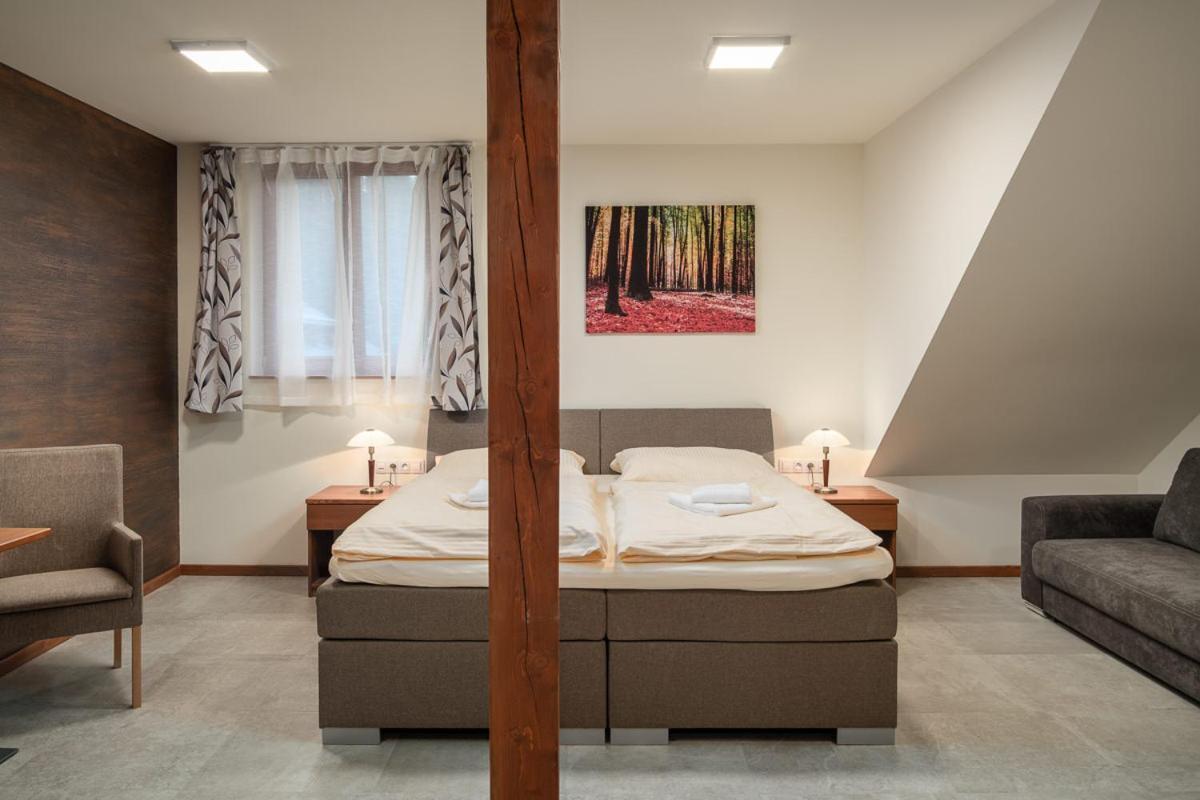 Wellness Hotel Ondrasuv Dvur บิลา ภายนอก รูปภาพ