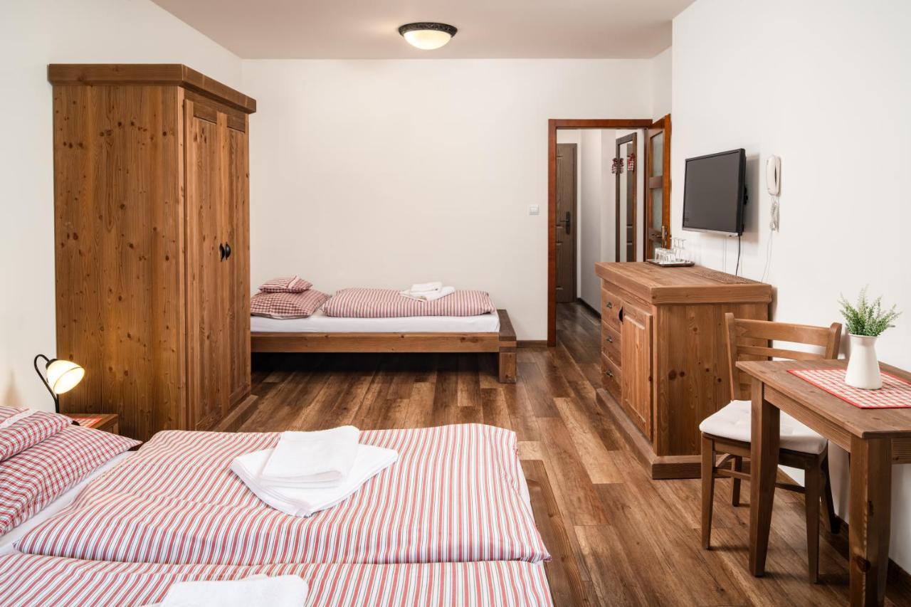 Wellness Hotel Ondrasuv Dvur บิลา ภายนอก รูปภาพ